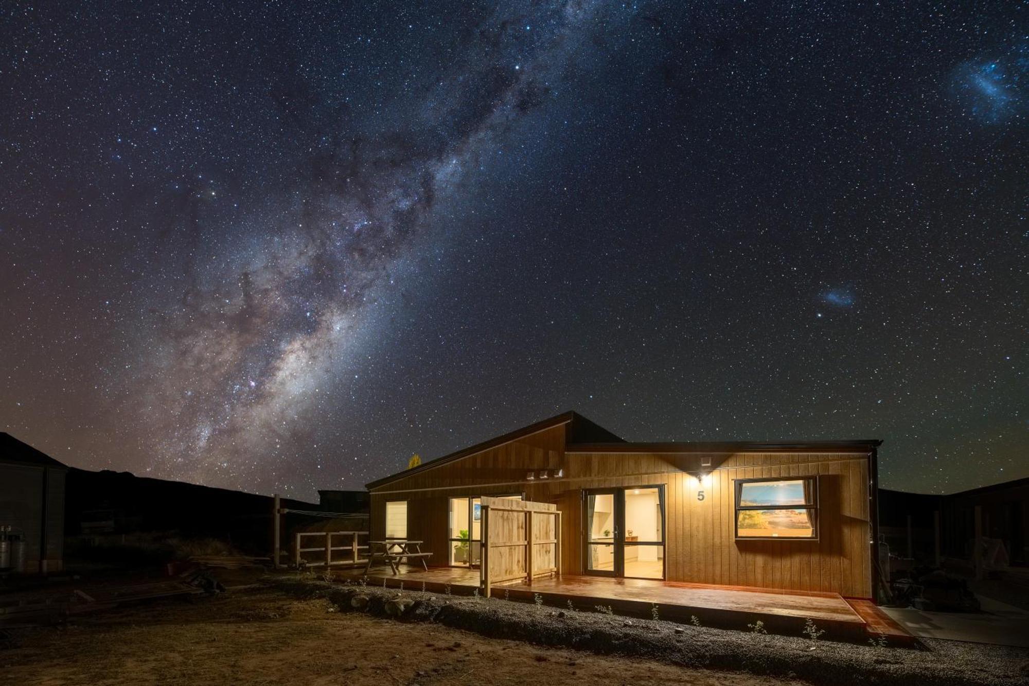 Sunshine Suites Lake Tekapo Ngoại thất bức ảnh